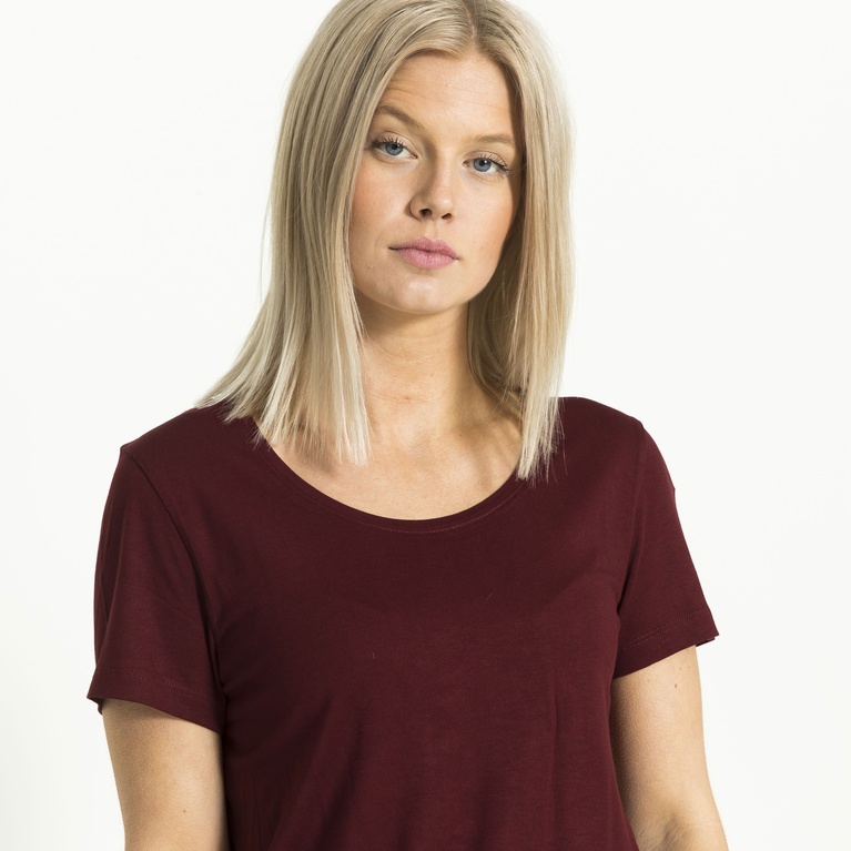 Viskostopp U-neck "Nilla" Viskostopp U-neck "Nilla"